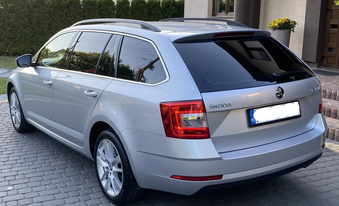 Skoda Octavia cena 73800 przebieg: 116700, rok produkcji 2019 z Świecie małe 667